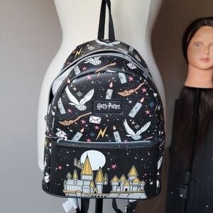 Warner Bros. Black and Gold Harry Potter Backpack NEW